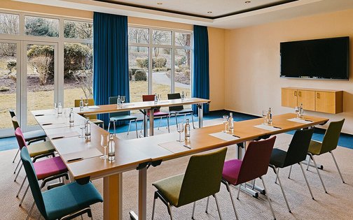 Tagungsraum Speyer im Golf- & Sporthotel Wiesensee mit modernem Design und Tageslicht
