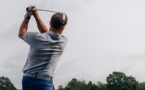 Ein Golfspieler beim Abschlag, Golfclub Wiesensee