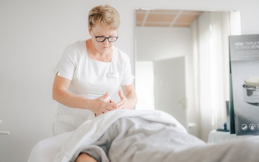 Spa-Anwendung im Golf & Sporthotel Wiesensee